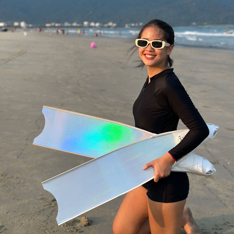 Cho thuê fins leaderfins